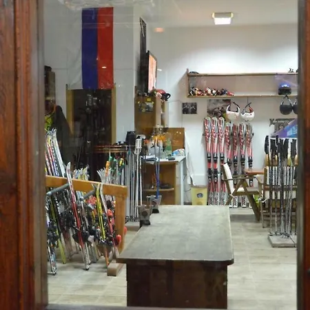 Mountain View 公寓 *