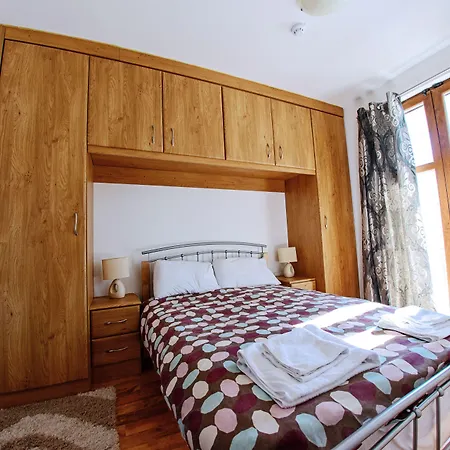 Mountain View Apartman *